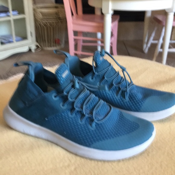 Nike Shoes - Mike woman’s running shoes